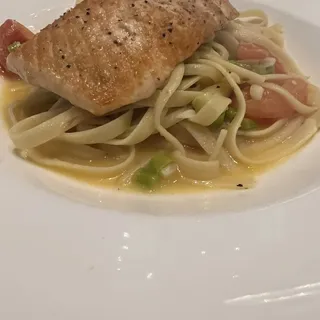 Pan Seared Salmon with Beurre Blanc Sauce