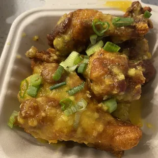 6 Wings