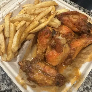 chicken, fried chicken wings, chicken wings and fried chicken, chicken wings, food, poultry, bbq wings, bbq chicken, fried chicken