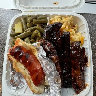 Hot link, ribs, green beans and Mac n cheese