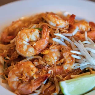 ramen and noodles, food