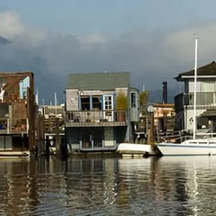 Issaquah Dock. Photo credit Emily Riddell