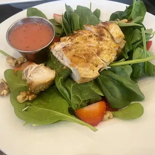 SAUSALITO SPINACH SALAD ($11) -- spinach with strawberries, walnuts and topped with raspberry vinaigrette. WITHOUT onions and cheese.