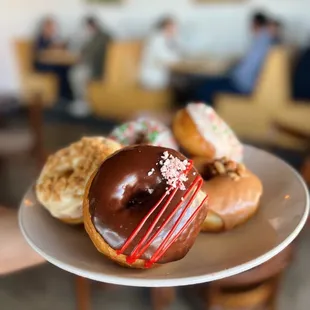 Donuts made fresh in-house every morning! (And they&apos;re vegan!)