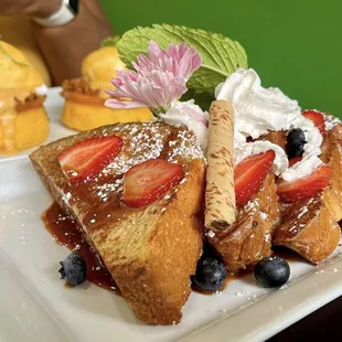 Dulce de leche French Toast / berries/ Dulce de leche/ whipped cream