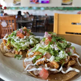 Tostadas de Tinga