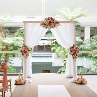 Ko&apos;olau Ballrooms