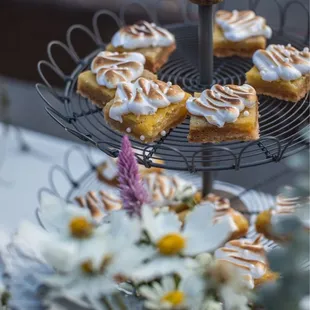 Out of this world lemon bars