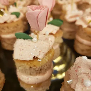 Mini cake bite