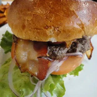 Bacon Brie Burger
