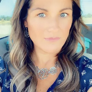 Victoria C.