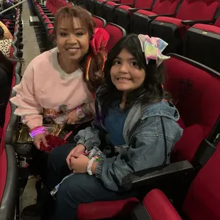 great time at JoJo siwa concert Thursday!Tia Juanita &amp; niece Avery