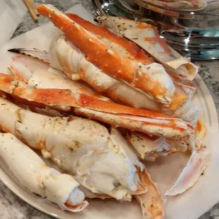 they have king crab legs