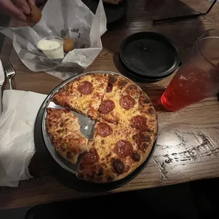 Pepperoni pizza, Shirley temple, fried mushrooms