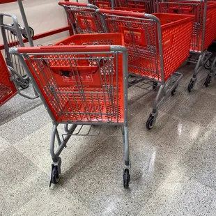 New wagon for the new store!! Yay. So many shoppers... hard to use the wagon.