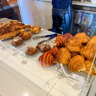 food, donuts, dough desserts