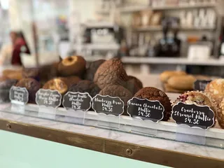Lady Quack's Cakery