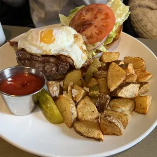Burger with fried egg