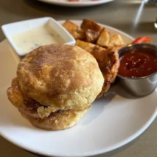 Single Chicken &amp; Biscuits