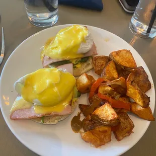 Eggs Benedict