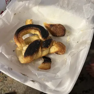 Garlic knots:(