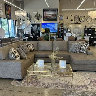 Savon Furniture 
