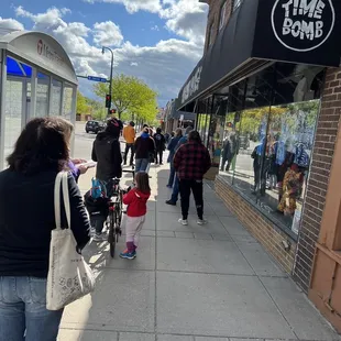 Long line on the last day of their season.