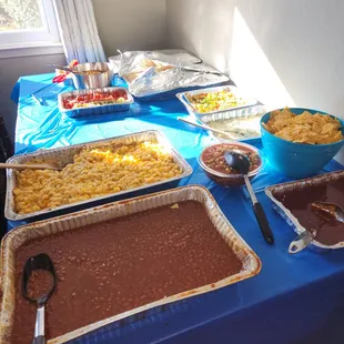 Baked beans and mac and cheese