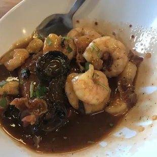 Shrimp and grits are outstanding!