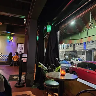 a view of the outside of a restaurant