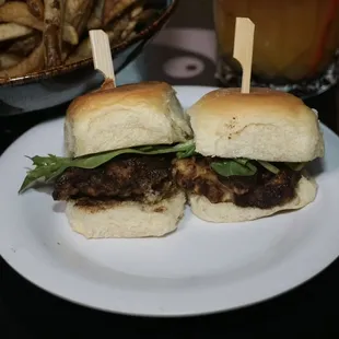 Jerk chicken sliders