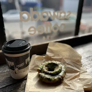 Latte, camouflage doughnut