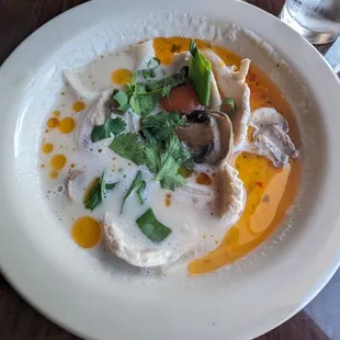 16 oz. Tom Kha Chicken