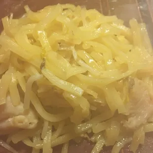 Pad Thai with chicken: all noodles, little of anything else, as you can see.