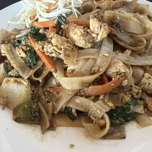 Pad See Ew with chicken