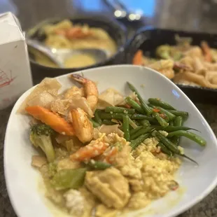 Sawasdee Thai
