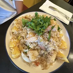 Pineapple fried rice with shrimp
