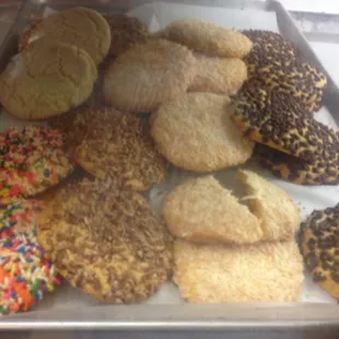 Pan Dulce while waiting in line for Tortillas