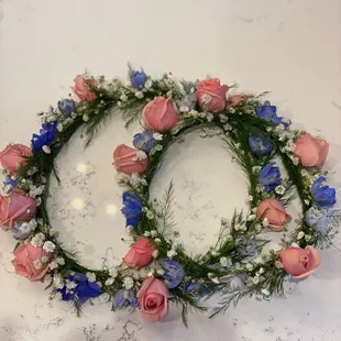 Mama and minimi flower crowns for maternity Photoshoot.