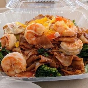 Pad see ew with shrimp