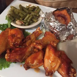 8 wings with 2 sides AND a salad for $10.95!