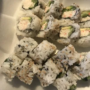 2 Cali rolls :))))))