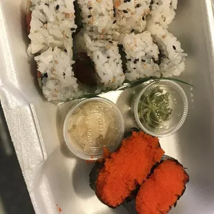 Masago sushi! Spicy Tuna roll :O h  yea!