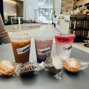 Drinks and madelines