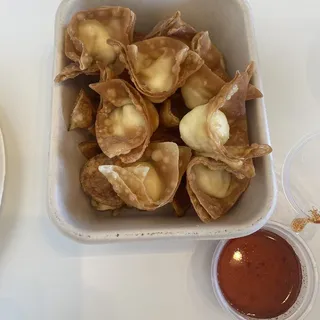 Crispy Cheese Wontons
