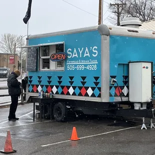 Saya's frybread and Indian tacos truck