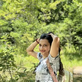 Sonia B.