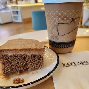 Coffee milk cake &amp; latte