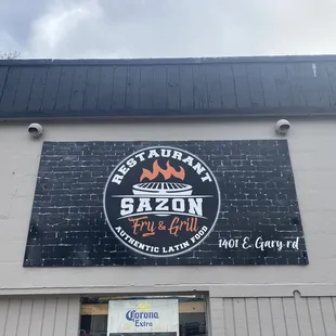 Sazon fry &amp; Grill restaurant