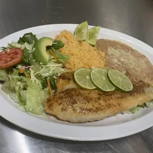 GRILL FILLET 
FILETE  A LA PLANCHA 

( Fish)